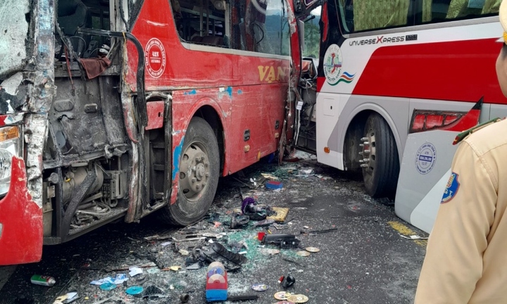 Đường trơn trượt sau mưa lớn, tai nạn giao thông liên tiếp xảy ra