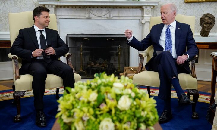 Tổng thống Ukraine: Ông Biden có thể giải quyết xung đột với Nga trong 5 phút