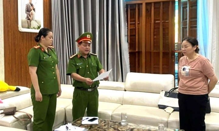 Công an Đà Nẵng bắt giữ nữ quái lừa đấu giá đất, chiếm đoạt 2 tỷ đồng