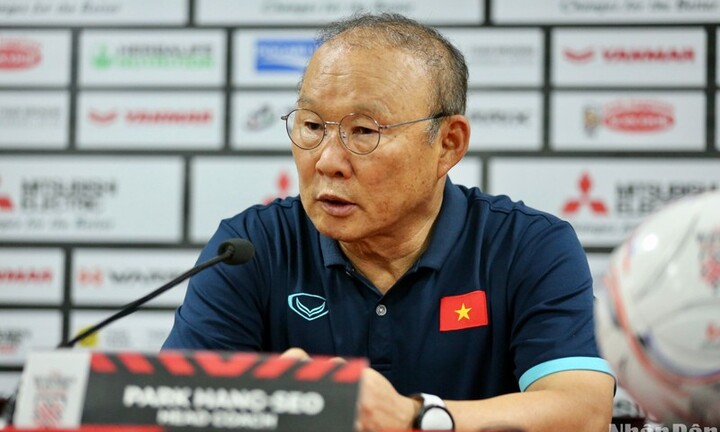 HLV Park Hang-seo cùng nhiều đội bóng gửi lời chia buồn đến CLB HAGL