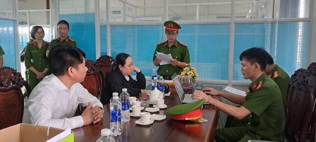 Bắt 4 cán bộ Trung tâm đăng kiểm ở Phú Yên do nhận hối lộ