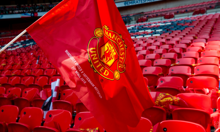 Nợ như “chúa chổm”, MU tìm chủ mới trả nợ dùm 