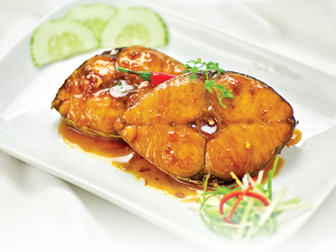 Gợi ý cách làm món cá thu kho nước dừa thơm ngon béo ngậy 