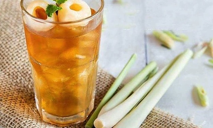 Bắt trend mùa hè bằng món trà vải nhiệt đới thơm ngon mát lạnh