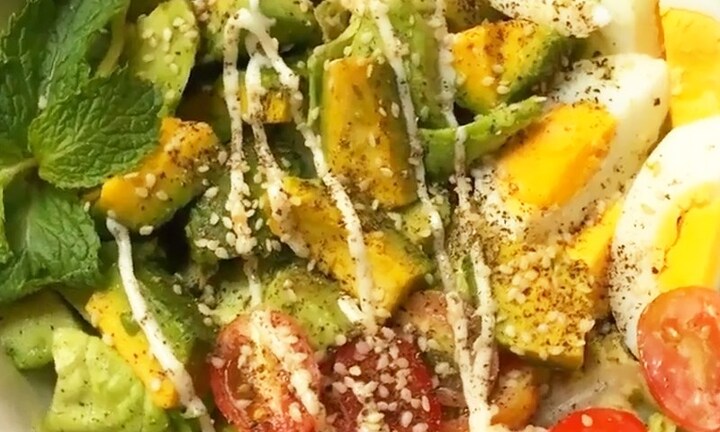 Bật mí công thức làm món salad bơ trứng đầy đủ chất dinh dưỡng