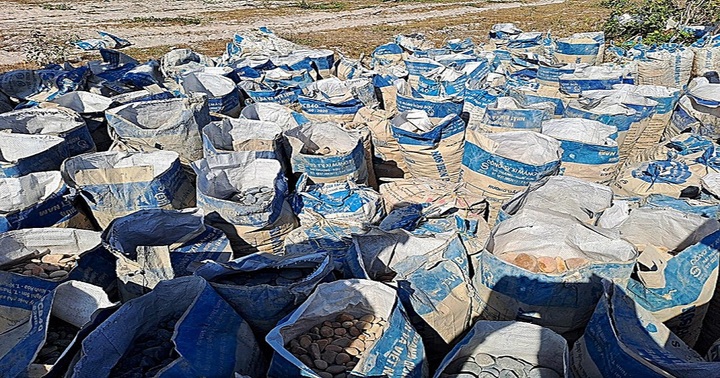 Làm rõ vụ 600 bao đá cuội 7 màu nghi lấy trộm tại một thắng cảnh ở Bình Thuận