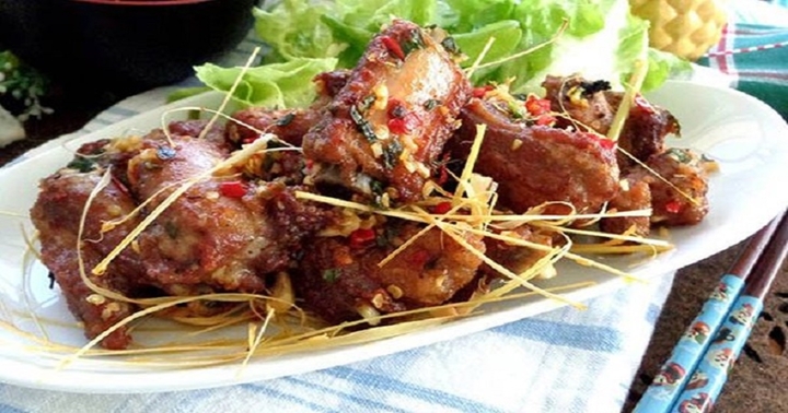 Vét sạch nồi cơm với công thức sườn heo chiên sả ớt