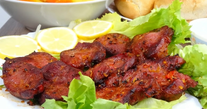Công thức làm món lưỡi bò nướng sa tế cay nồng hấp dẫn 