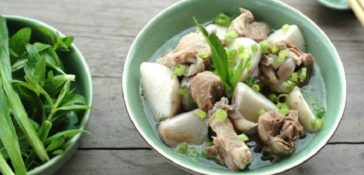 Công thức làm món canh vịt nấu khoai sọ thơm ngon, béo ngậy