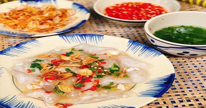 Món ngon mỗi ngày: Cuối tuần bật mí bạn cách làm bánh bột lọc Huế không cần lá chuối