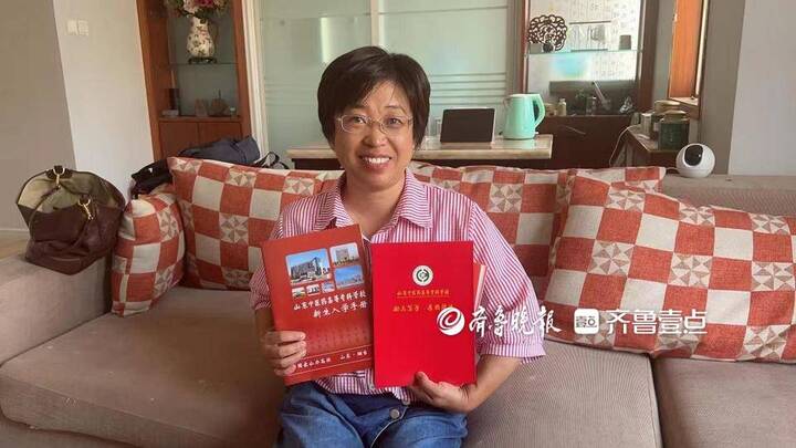 Tân sinh viên 48 tuổi ngành Y mong muốn phát triển sự nghiệp mới ở tuổi xế chiều