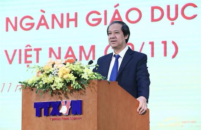 Bộ trưởng Nguyễn Kim Sơn: Thầy cô phát huy trí lực tô điểm vẻ đẹp người giáo viên nhân dân