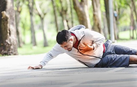 Chuyên gia cảnh báo 5 khoảnh khắc dễ gây đột tử vào mùa lạnh, người khỏe mạnh cũng không ngoại lệ