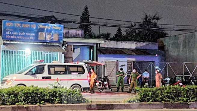 Nam sinh 23 tuổi tử vong bất thường trong phòng trọ: Sống một mình, vừa học vừa làm