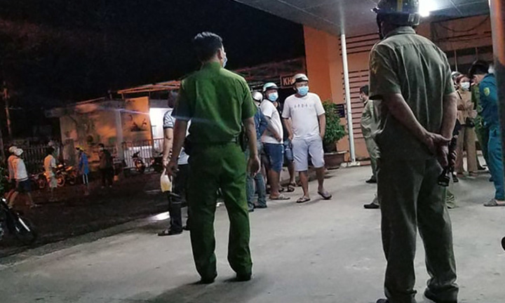 Thanh niên xông vào bệnh viện chém người loạn xạ khai gì?