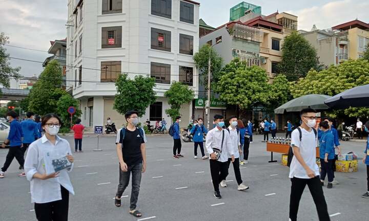 Đáp án, đề thi môn Vật lý mã đề 220 tốt nghiệp THPT 2021 chuẩn nhất, chính xác nhất