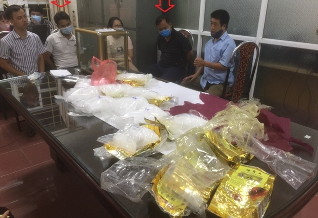 Cảnh sát vây bắt nhóm người giao dịch 9 kg ma túy, giá gần 1,3 tỷ