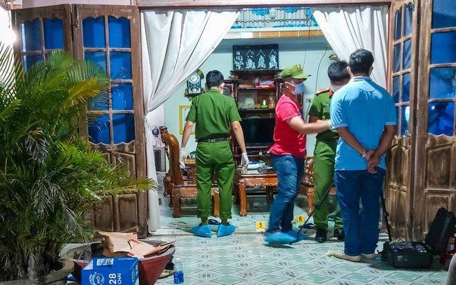 Bí ẩn chiếc điện thoại dưới hồ trong vụ thầy Hiệu trưởng bị sát hại tại nhà riêng