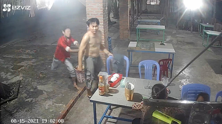 Vụ thanh niên vung dao chém hàng xóm vì mối thù 10 năm: Nghi phạm bị bắt ở đâu?