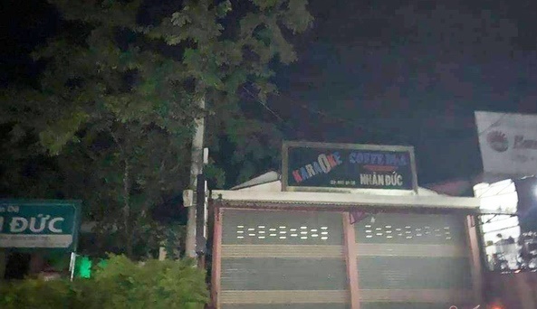 Trần tình của hiệu trưởng bị tố cùng hiệu phó, 2 giáo viên hát karaoke giữa mùa dịch