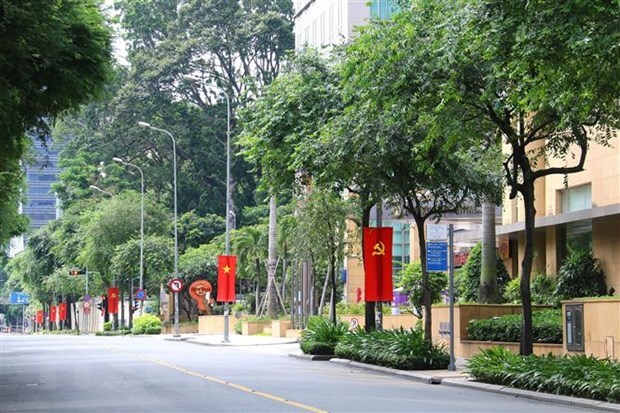 Bí thư TP.HCM Nguyễn Văn Nên: Đã đến lúc phải từng bước mở cửa dần, đảm bảo an toàn