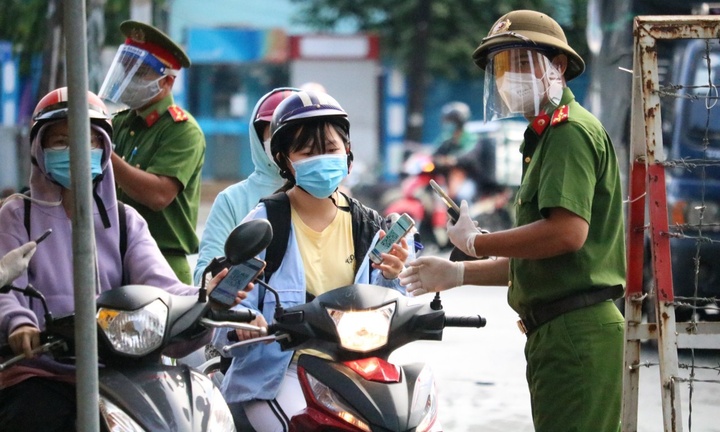 Công an TP.HCM đề xuất cấp giấy đi đường theo 2 khung giờ