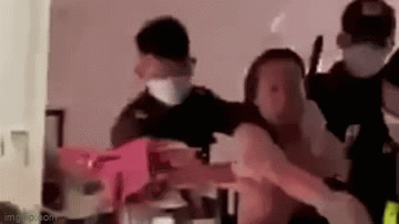 Vụ cảnh sát phá cửa, cưỡng chế người dân xét nghiệm COVID-19 ở Bình Dương: Bí thư phường nói gì?