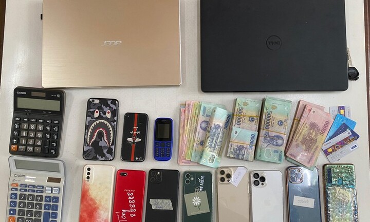 Tin tức pháp luật ngày 16/10: Sao kê tiền đánh bạc trong đường dây lô đề tiền tỷ của nhóm 