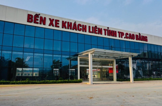 Tìm người liên quan trường hợp vượt biên sang Trung Quốc nghi nhiễm COVID-19