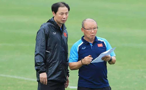 Chia tay HLV Park Hang Seo, 2 trợ lý Hàn Quốc nói điều bất ngờ gì?