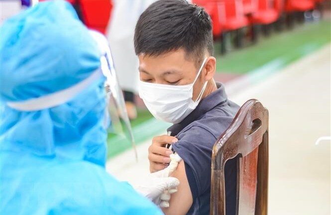 Ngày 24/11, Việt Nam thêm 11.811 ca COVID-19, gần 26.000 bệnh nhân khỏi