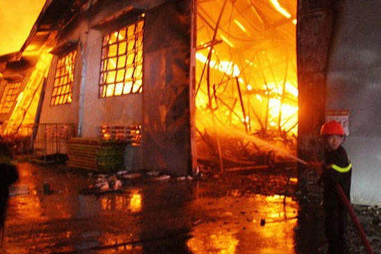 Vụ cháy tiệm tạp hóa trong đêm, 3 mẹ con tử vong: Công an thông tin gì?