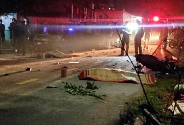 Hai xe máy tông nhau kinh hoàng trong đêm, 3 người tử vong