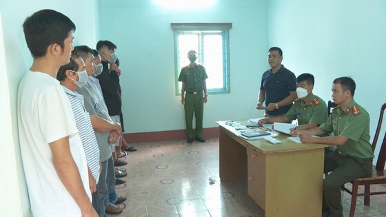 Phá đường dây cá độ bóng đá 