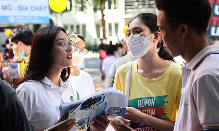 Hơn 325.000 thí sinh không đăng ký xét tuyển đại học: Bộ GD&ĐT nói gì?