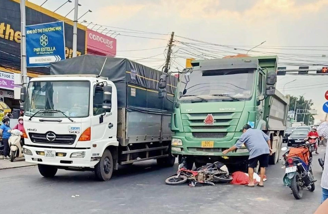 Tin tức tai nạn giao thông mới ngày 1/9: Nữ sinh Đồng Nai bị xe cán tử vong trên đường đi học về