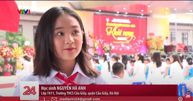 Nữ sinh lớp 7 gây sốt trên sóng VTV ngày khai trường, diện mạo đời thường gây bất ngờ