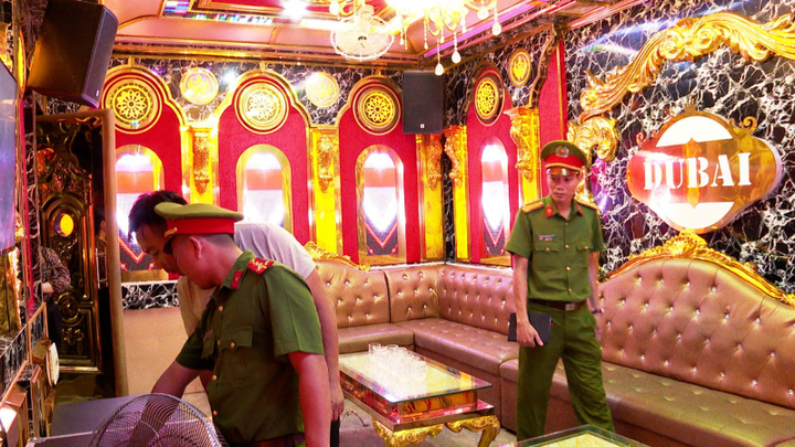 Vì sao nhiều quán karaoke ở Huế bị 