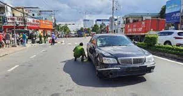 Nữ tài xế không cứu người gặp tai nạn giao thông bị khởi tố tội danh gì?
