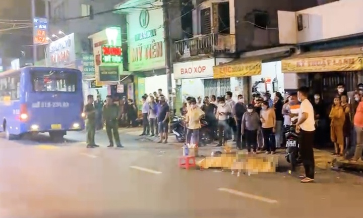 TP.HCM: Xót xa người đàn ông bị xe buýt tông tử vong