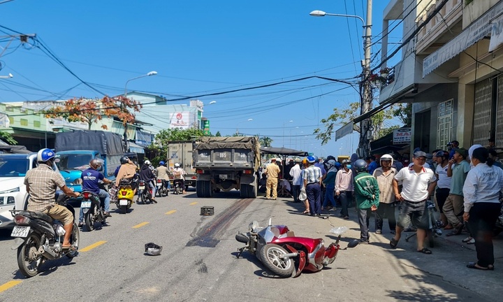 Tin tức tai nạn giao thông mới ngày 11/2: Va chạm với xe tải, nam sinh lớp 6 tử vong tại chỗ