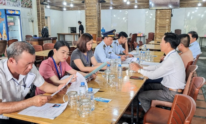 Vụ nhà hàng bị tố 