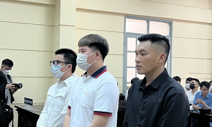 Trang Nemo bất ngờ nhập viện, bao giờ phiên xử được mở lại?