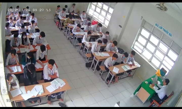 Vụ thầy giáo mắng học sinh 