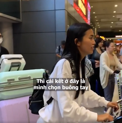 Người đẹp Việt yêu tỷ phú U80 lặng lẽ về Việt Nam, bật khóc nói lý do buông tay