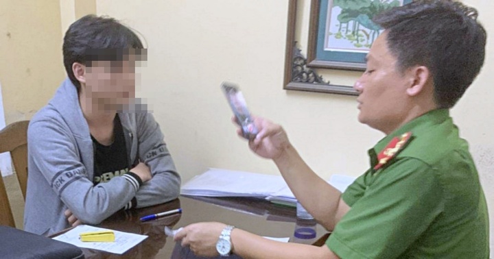 Khởi tố thanh niên điểu khiển xe mô tô tông vào CSGT