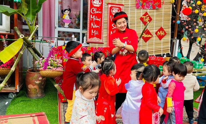 Bộ GD&ĐT tặng Bằng khen 200 nhà giáo, cán bộ quản lý giáo dục tiêu biểu