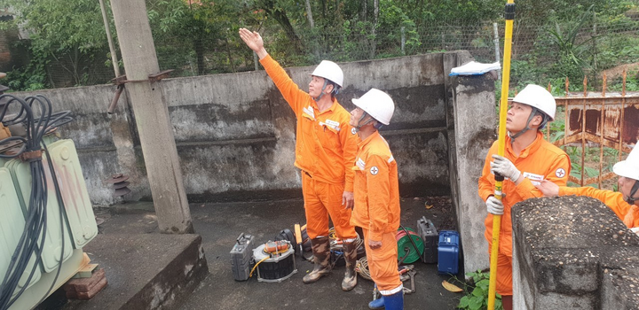 Điện lực Phú Bình - PC Thái Nguyên đẩy mạnh nâng cao chất lượng công tác dịch vụ sản xuất khác