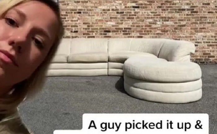 Người phụ nữ tiếc ngẩn ngơ vì phát hiện bán hớ chiếc sofa có giá trị thực “siêu khủng”
