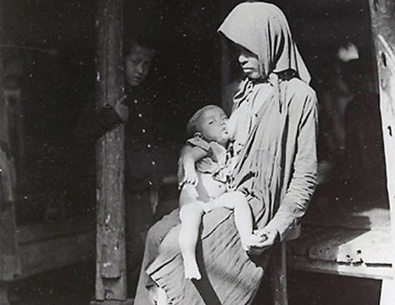 Chuyện ít biết về dịch bệnh ở Việt Nam xưa: Dịch làm chết 2% dân số và chống dịch... bằng đẻ